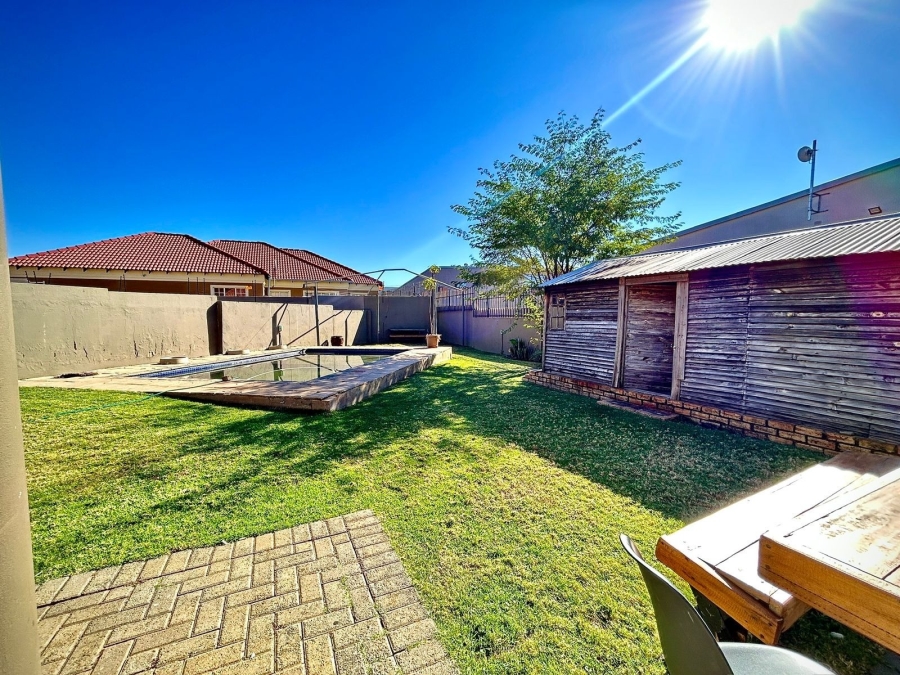 3 Bedroom Property for Sale in Waterval East North West